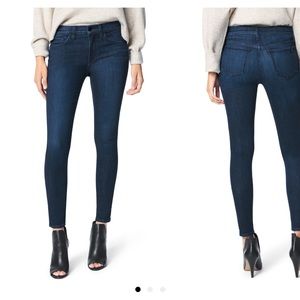 Joe’s mid rise ankle skinny jeans